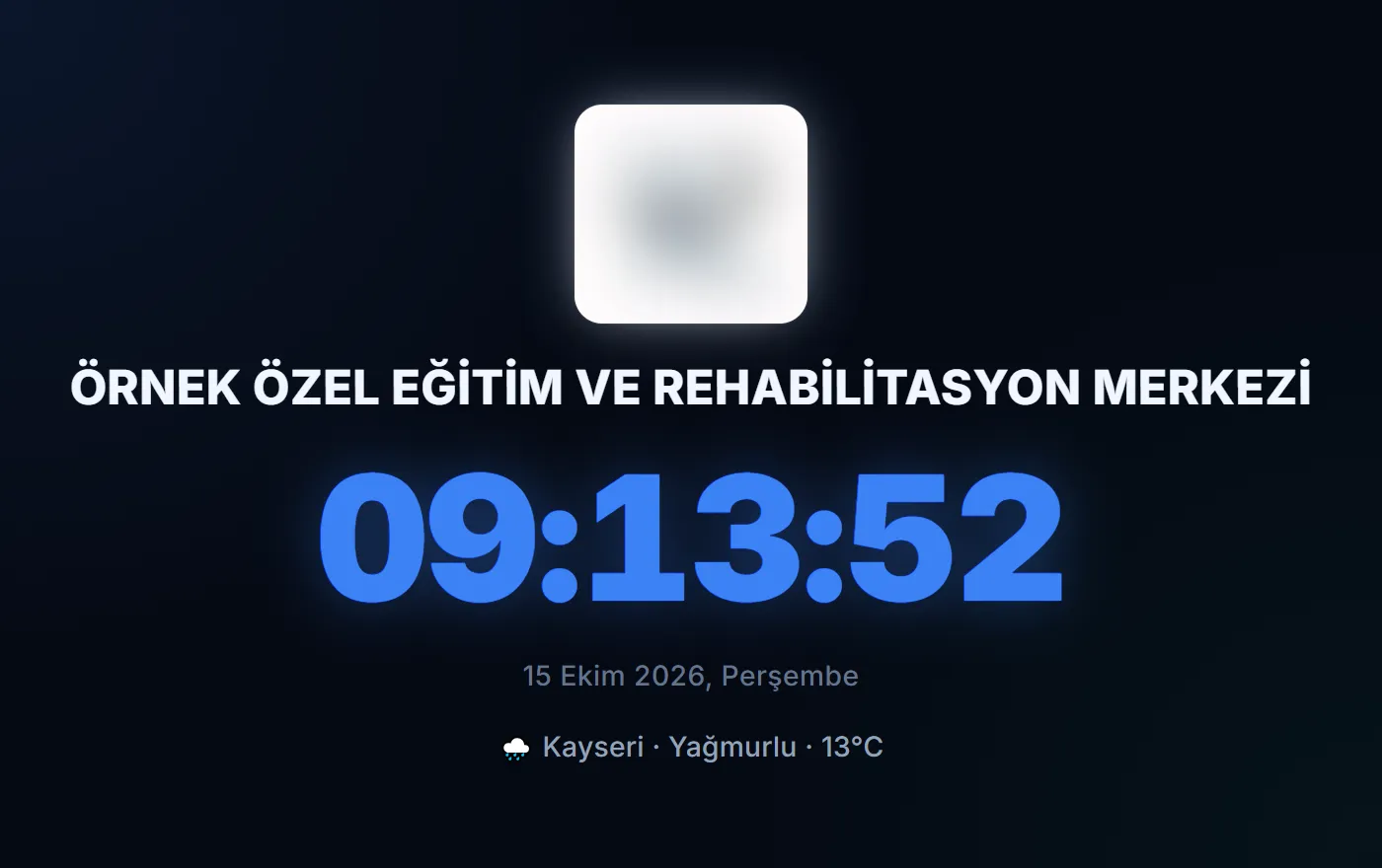 Kapı tableti: kurum adı, saat, tarih ve hava durumu